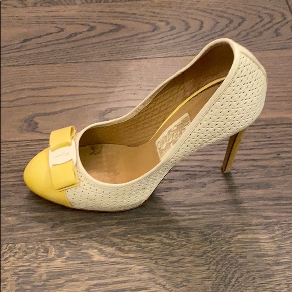 Ferragamo Shoe - Picture 4 of 4